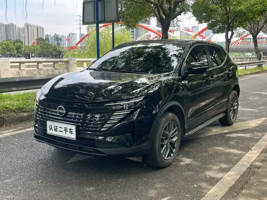 Nissan Qashqai — фото 1