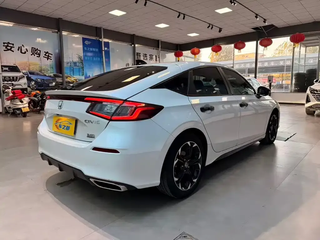 Honda Civic — фото 9