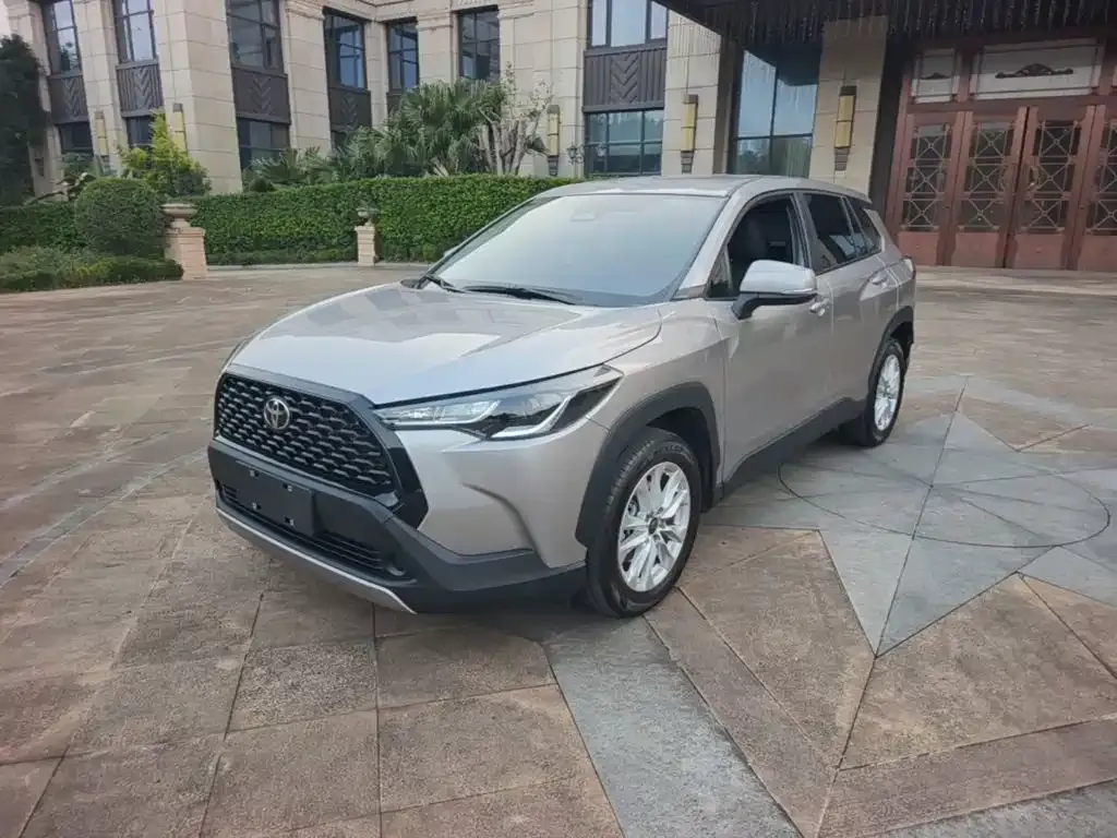 Toyota Corolla Cross — фото 2