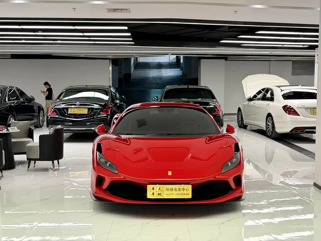 Ferrari F8 — фото 9