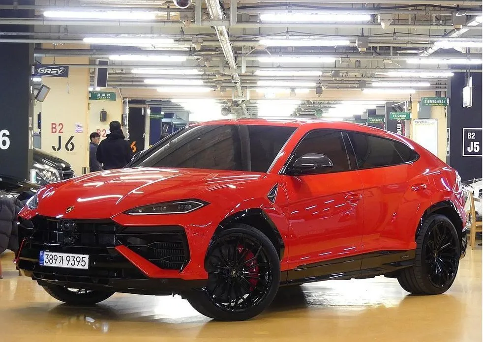 Lamborghini Urus — фото 8