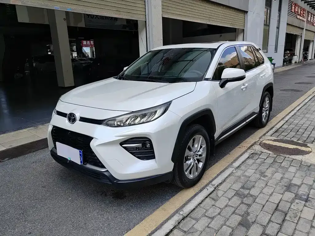 Toyota Wildlander — фото 1