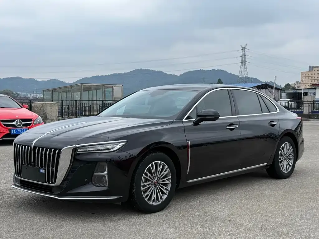 Hongqi H5 — фото 1