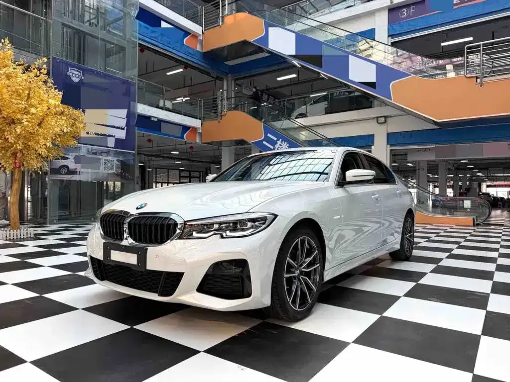 BMW 3 Series — фото 1