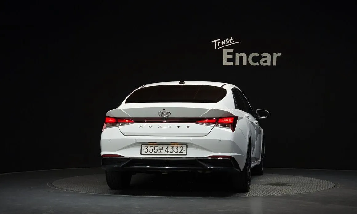 Hyundai AVANTE — фото 2