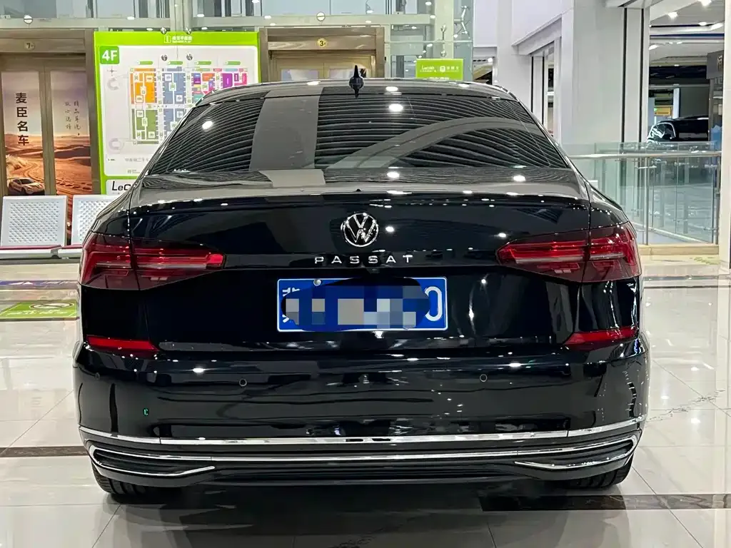 Volkswagen Passat — фото 6