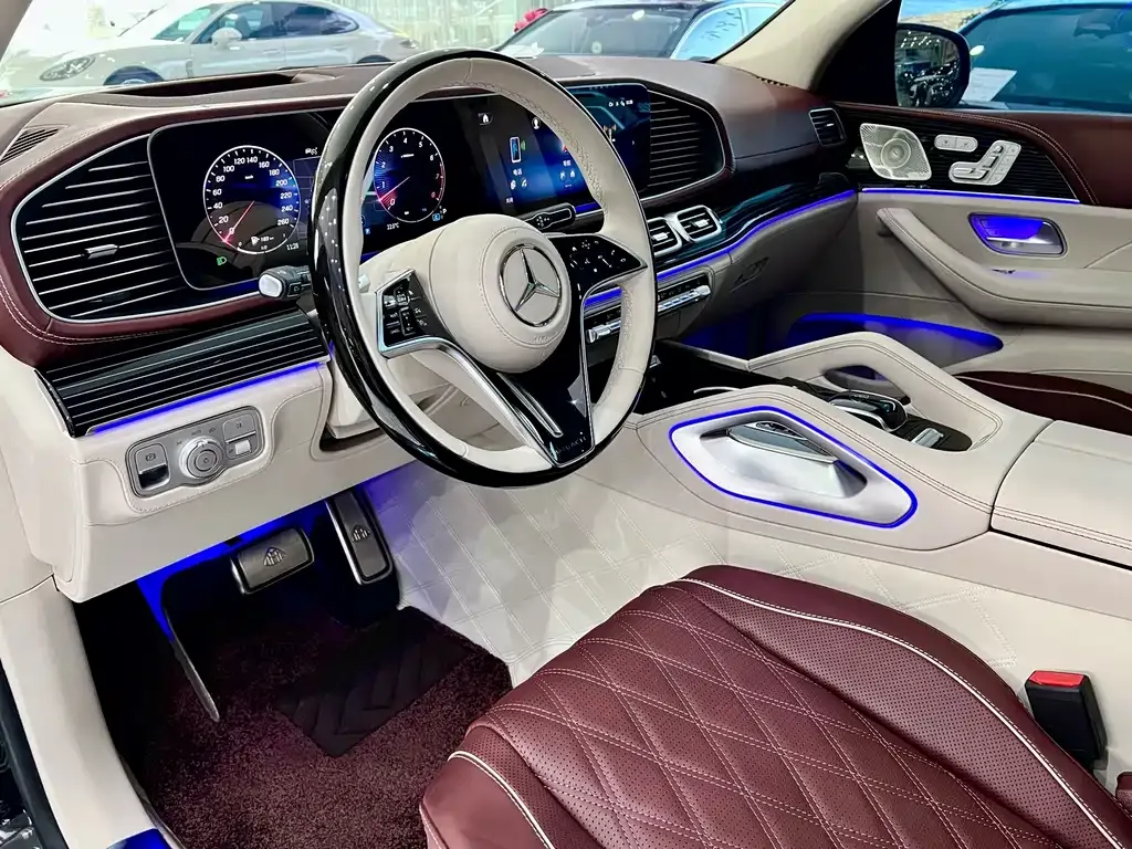 Mercedes-Benz GLS — фото 5