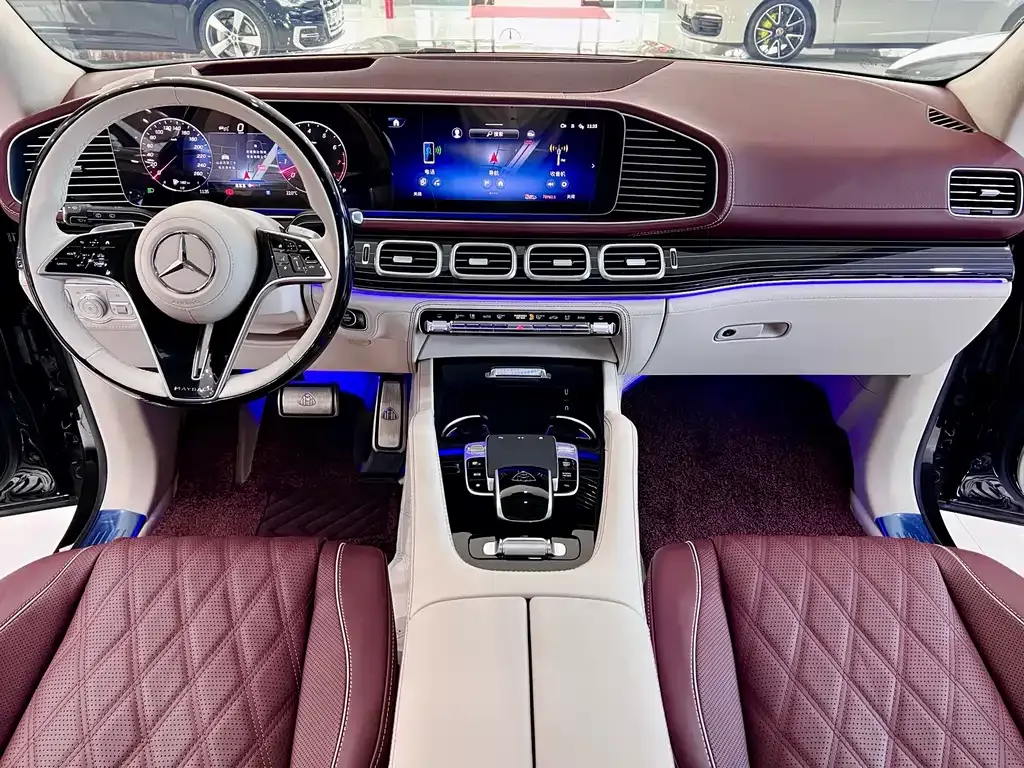 Mercedes-Benz GLS — фото 10
