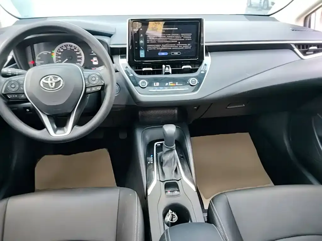 Toyota Corolla — фото 3