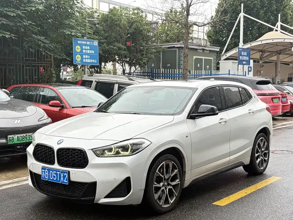 BMW X2 — фото 1