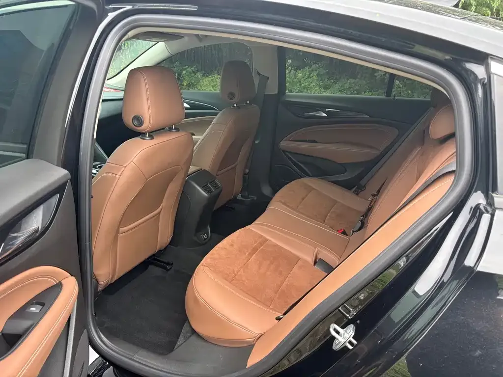 Buick Regal — фото 2