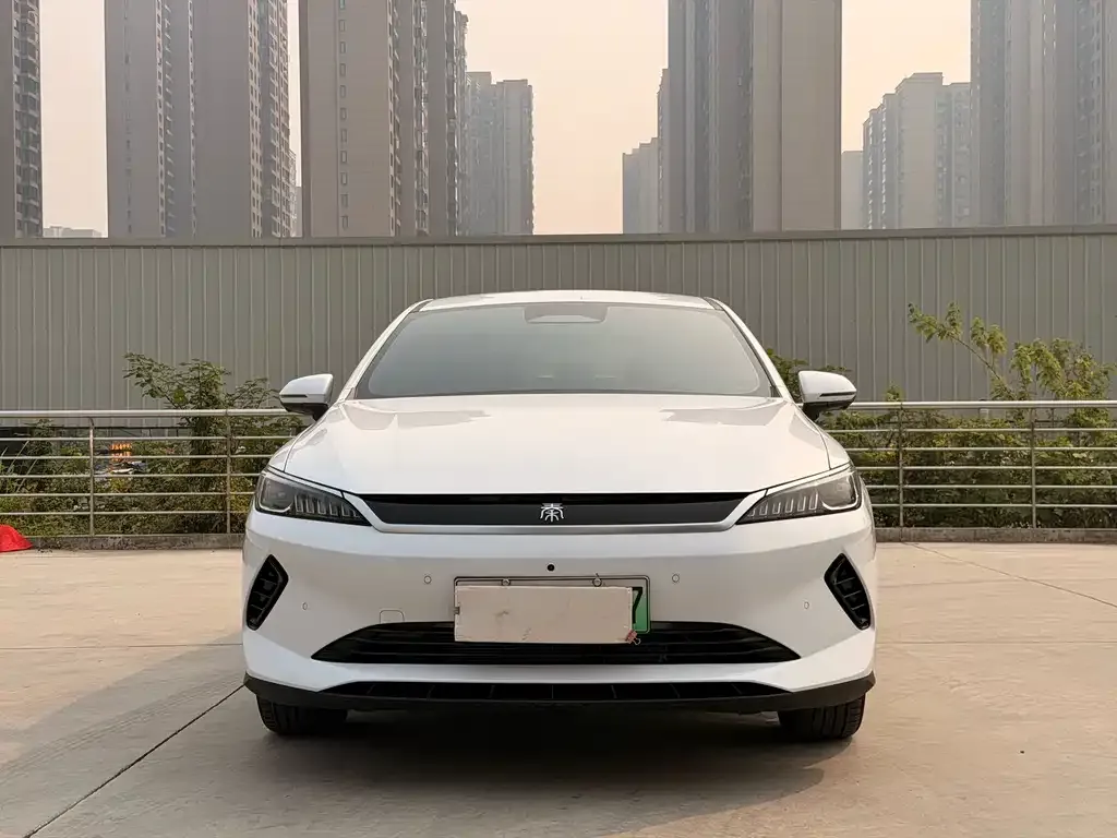 BYD Qin PLUS — фото 9