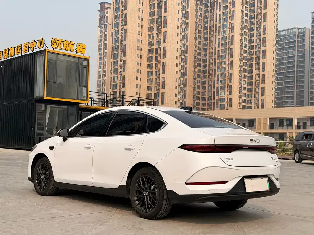 BYD Qin PLUS — фото 8