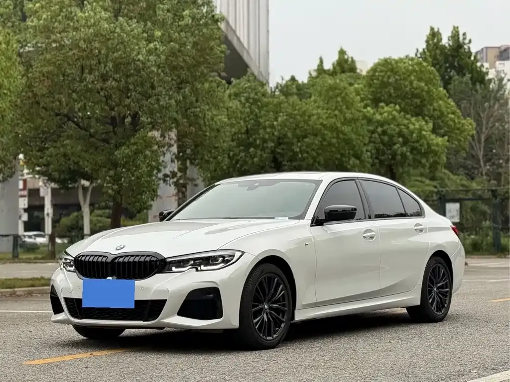 BMW 3 Series — фото 1