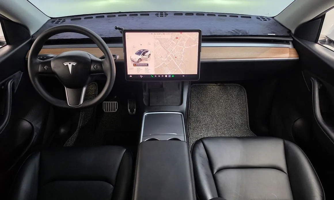 Tesla Model Y — фото 7