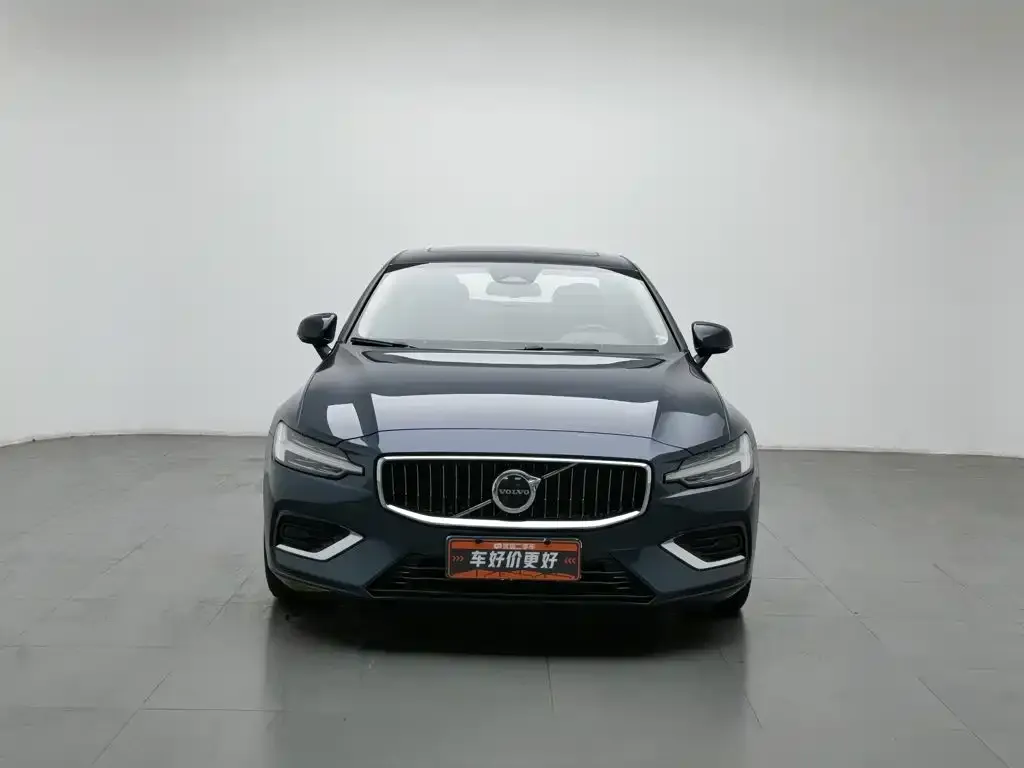 Volvo S60 — фото 5