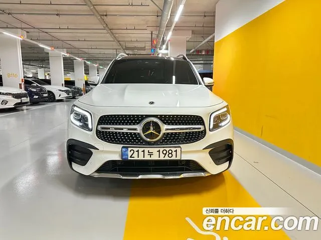 Mercedes-Benz GLB-Class — фото 1
