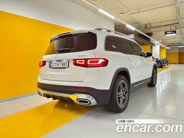 Mercedes-Benz GLB-Class — фото 4
