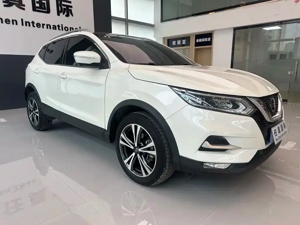 Nissan Qashqai — фото 4