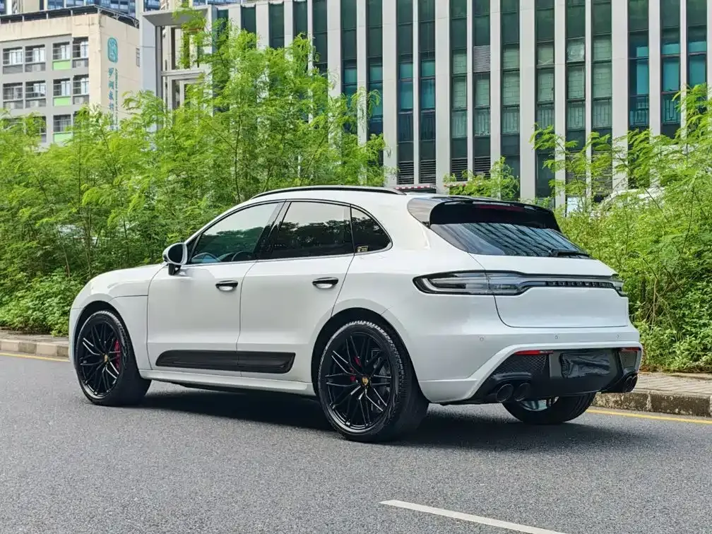 Porsche Macan — фото 10