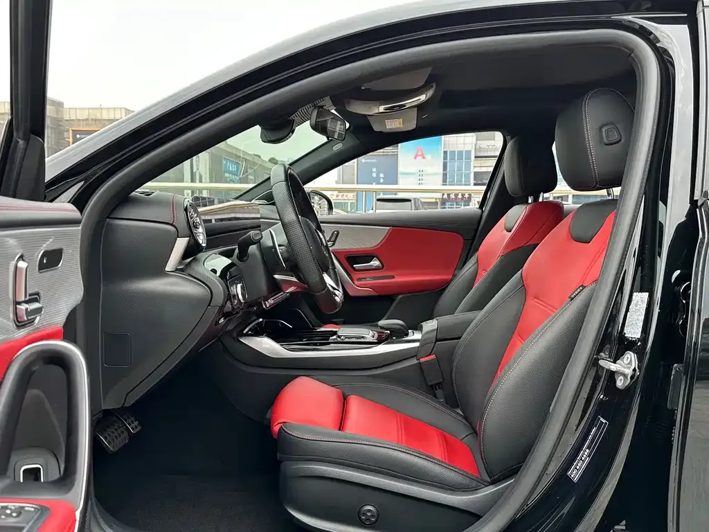 Mercedes-Benz A-Class AMG — фото 4