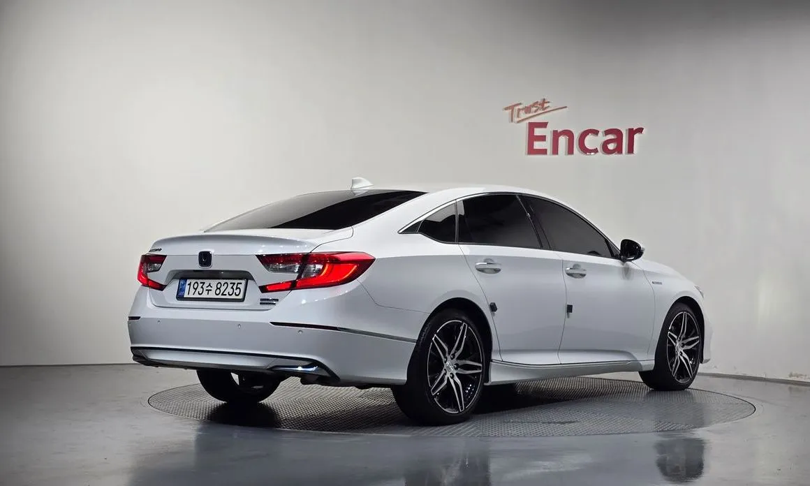 Honda Accord — фото 5