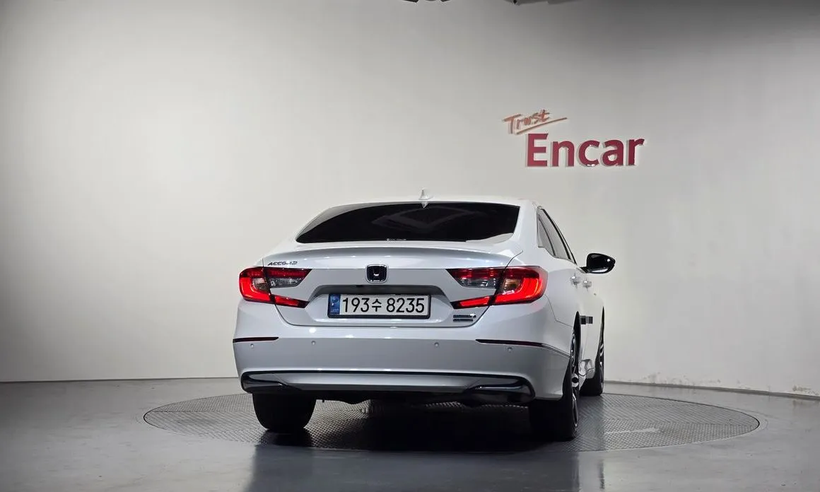 Honda Accord — фото 2