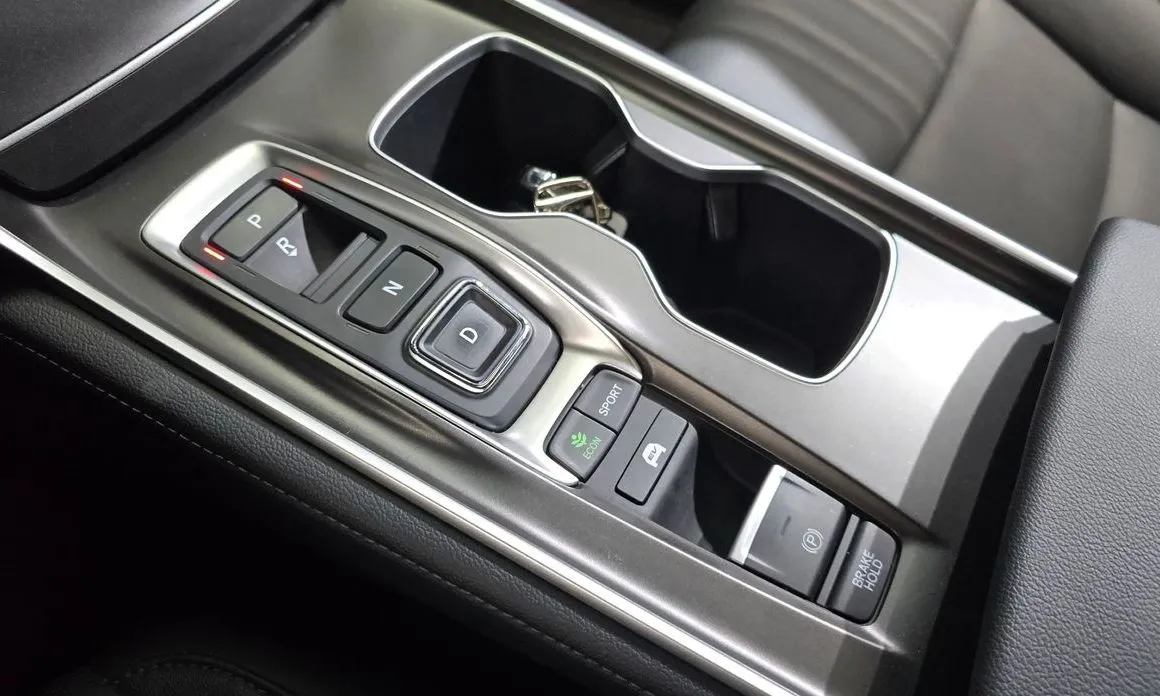 Honda Accord — фото 3