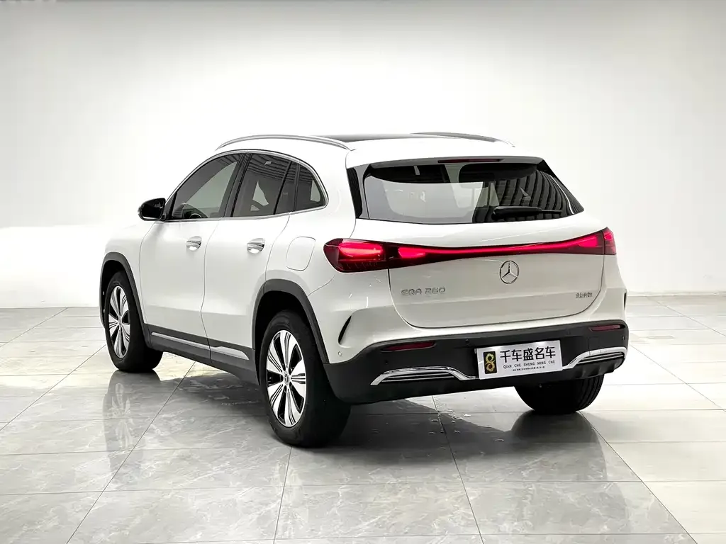 Mercedes-Benz EQA — фото 7