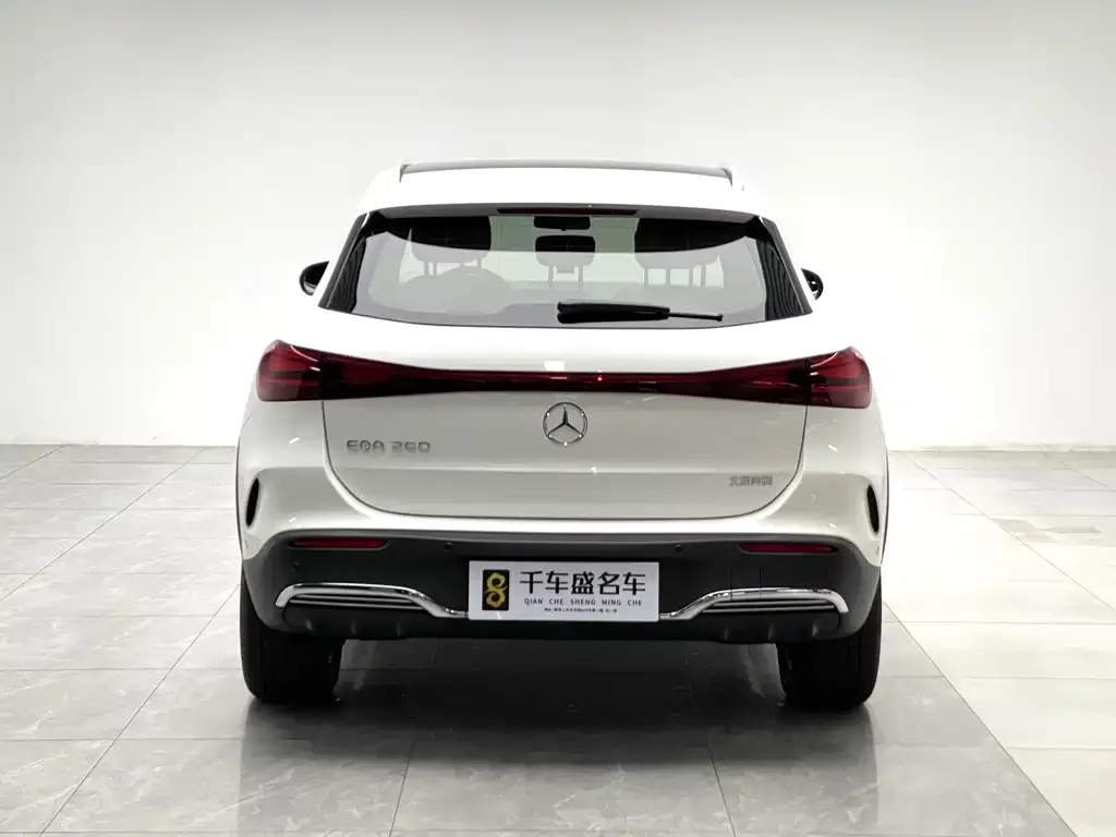 Mercedes-Benz EQA — фото 2