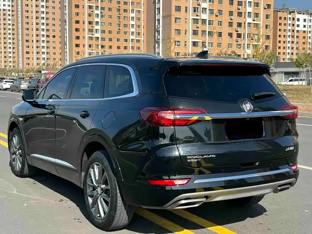 Buick Enclave — фото 9