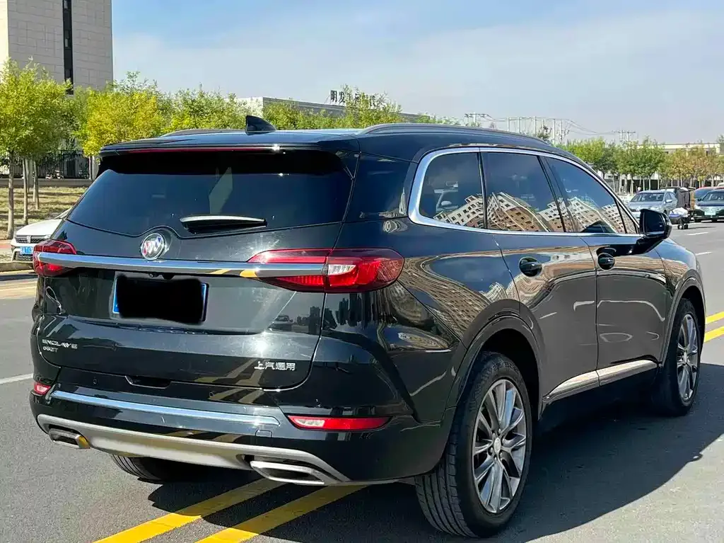 Buick Enclave — фото 3