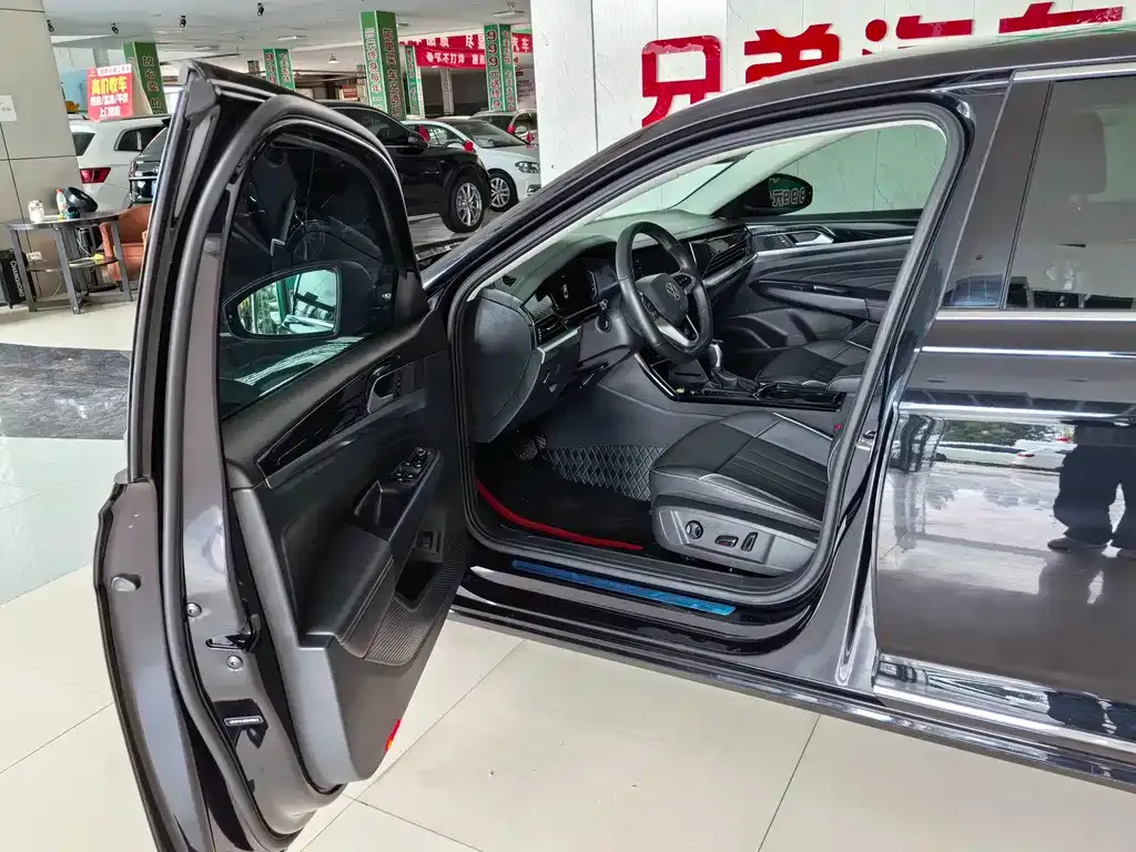 Volkswagen Passat — фото 5