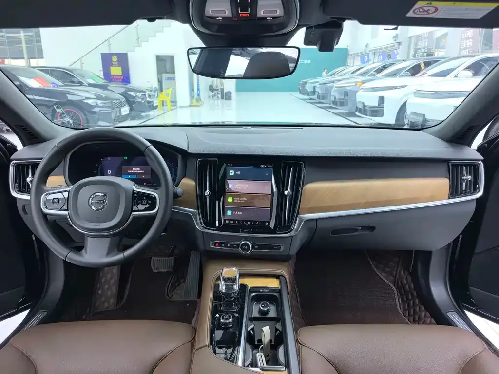 Volvo S90 — фото 9