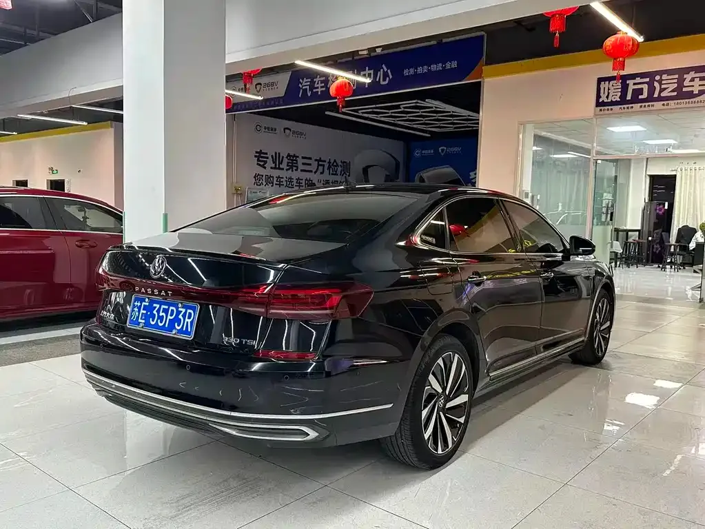 Volkswagen Passat — фото 6