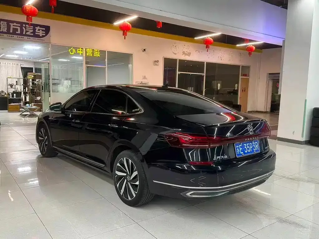 Volkswagen Passat — фото 4