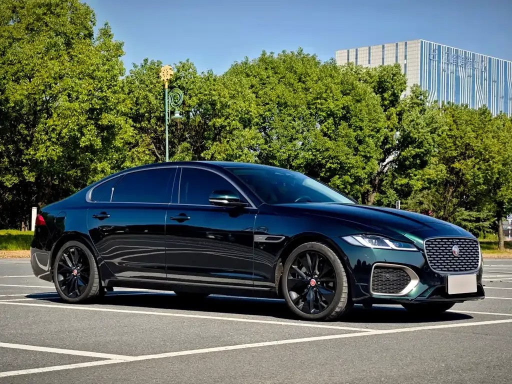 Jaguar XFL — фото 9