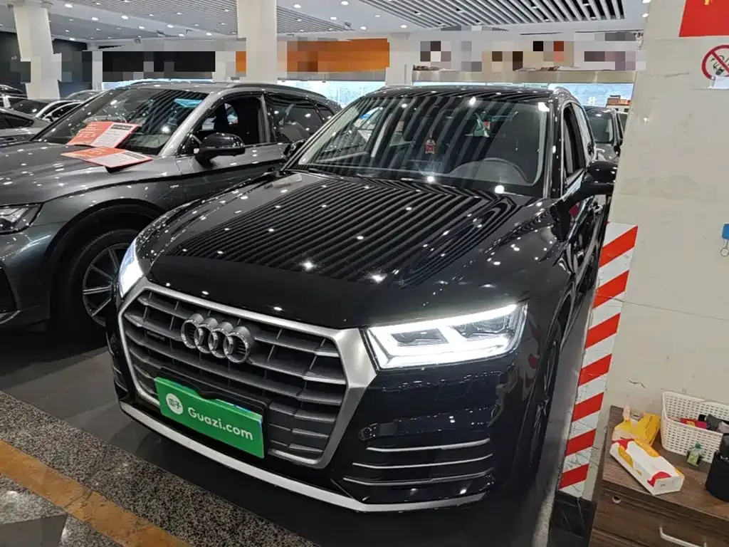 Audi Q5L — фото 5