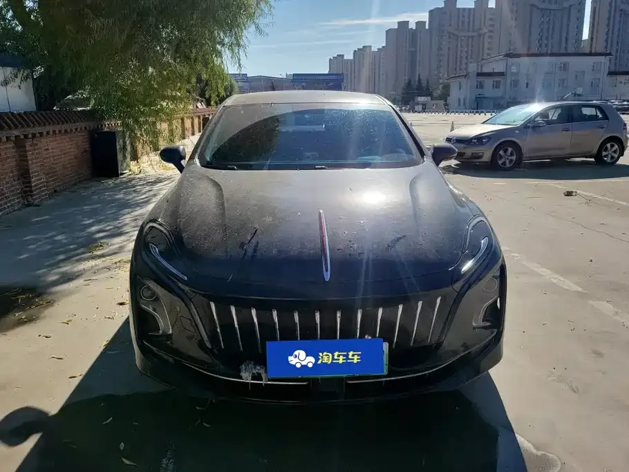 Hongqi E-QM5 — фото 3