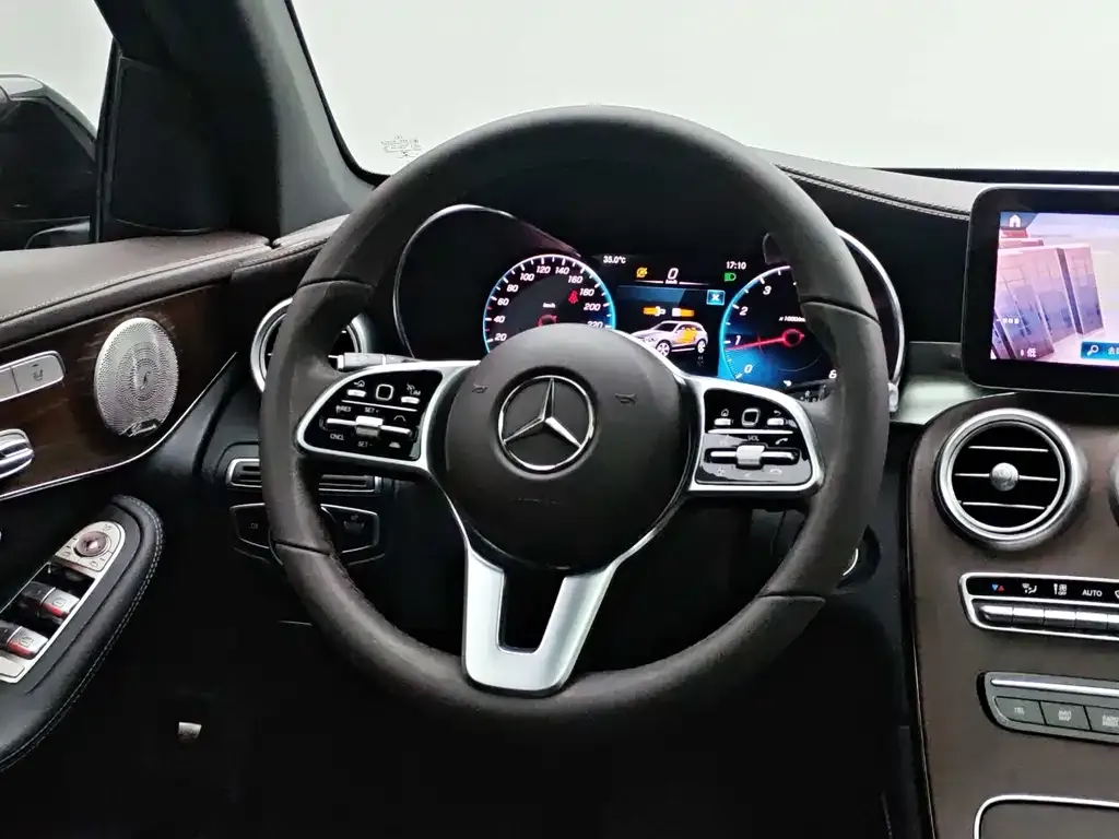 Mercedes-Benz GLC — фото 5