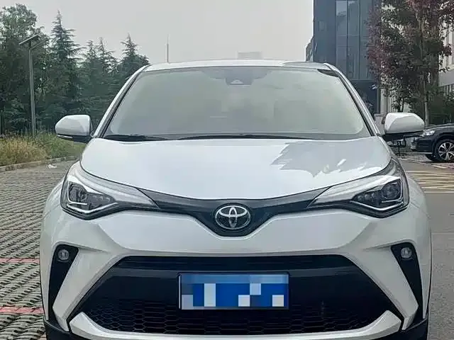 Toyota C-HR — фото 6
