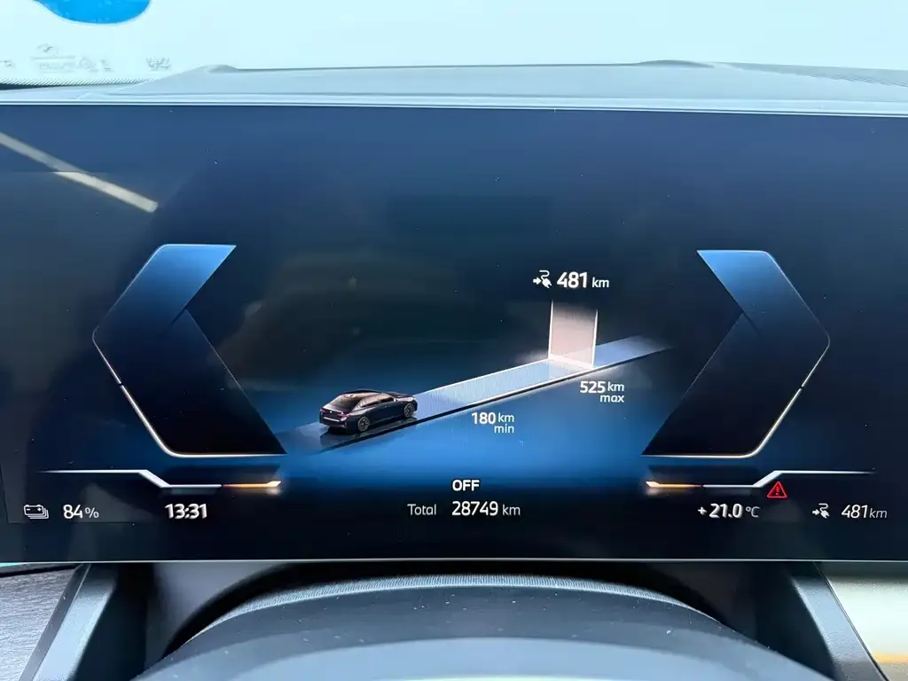 BMW i5 — фото 2