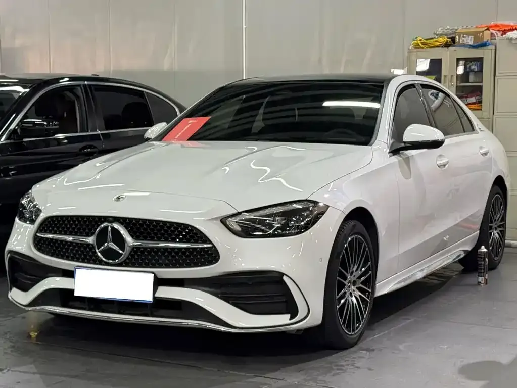Mercedes-Benz C-Class — фото 1