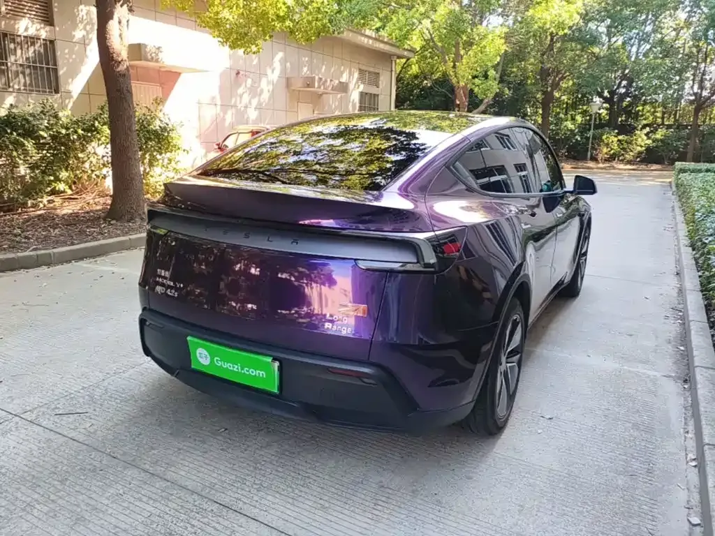 Tesla Model Y — фото 6