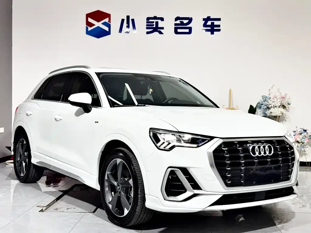 Audi Q3 — фото 9