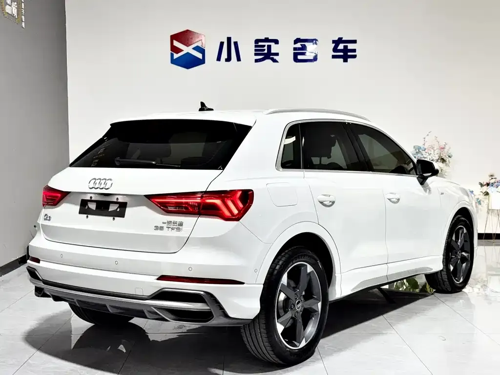 Audi Q3 — фото 5