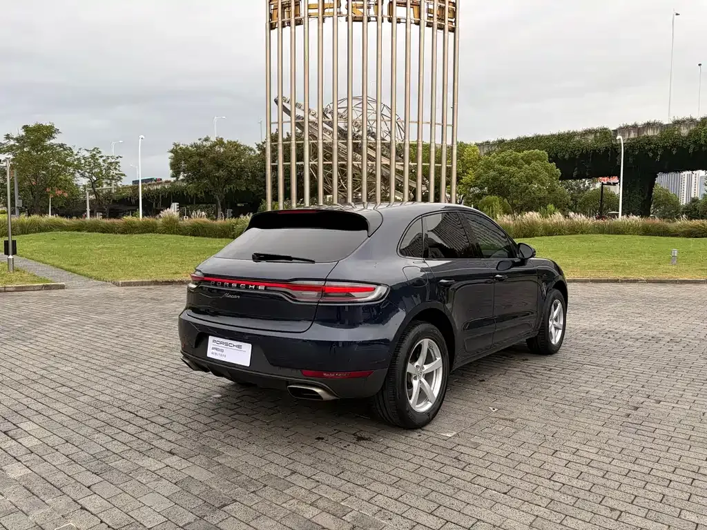 Porsche Macan — фото 10