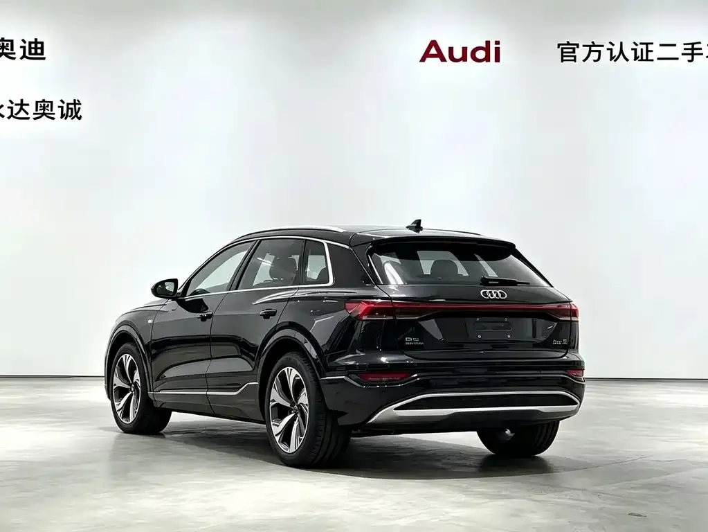 Audi Q6L e-tron — фото 3