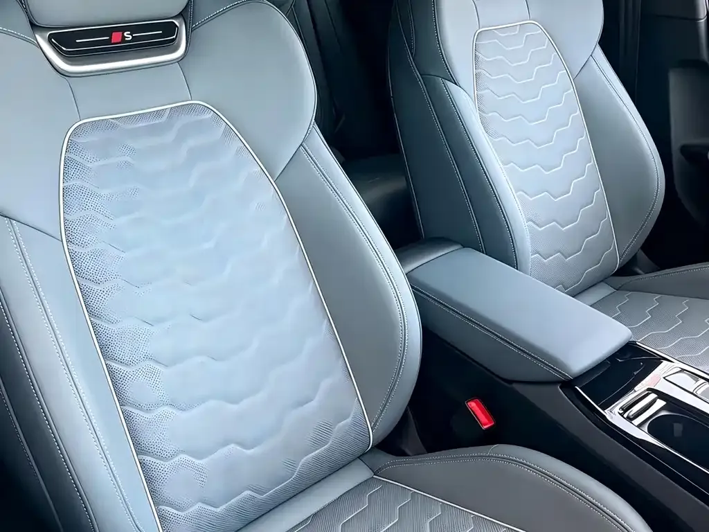 Audi Q6L e-tron — фото 9