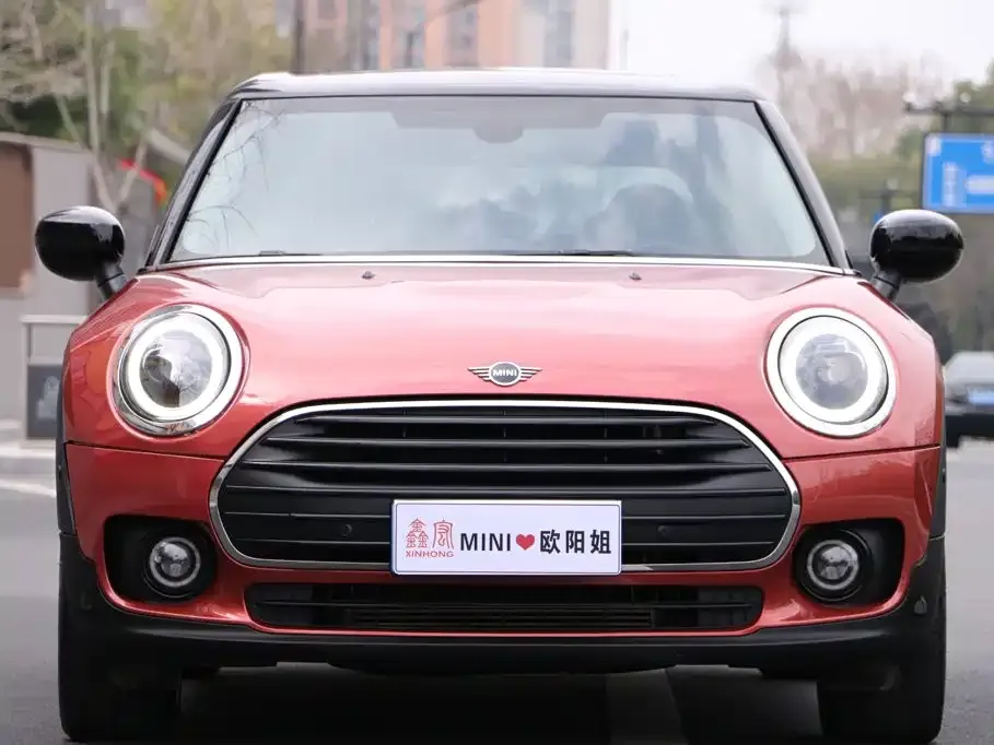 MINI Clubman — фото 3
